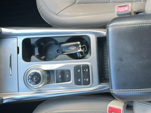 Used 2020 Ford Explorer Limited RWD image 13