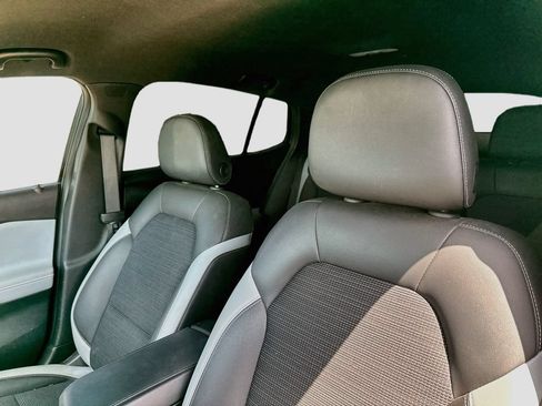 Used 2024 Buick Envista Preferred w/ Convenience I Package FWD image 12
