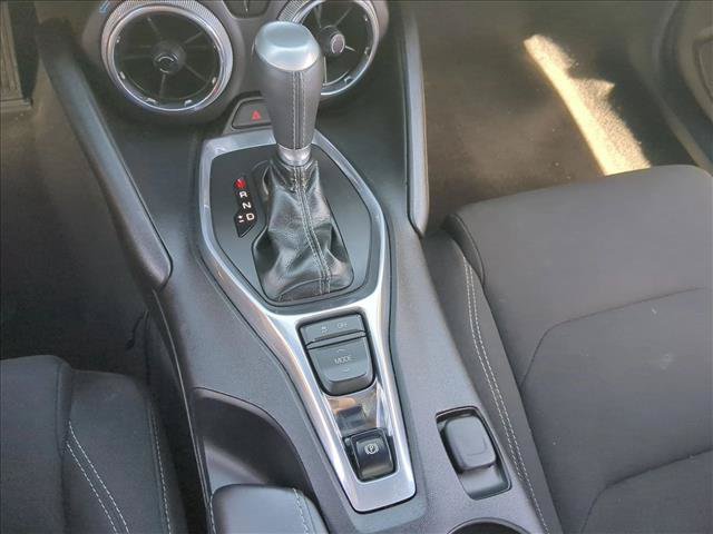 Used 2018 Chevrolet Camaro LT RWD image 12
