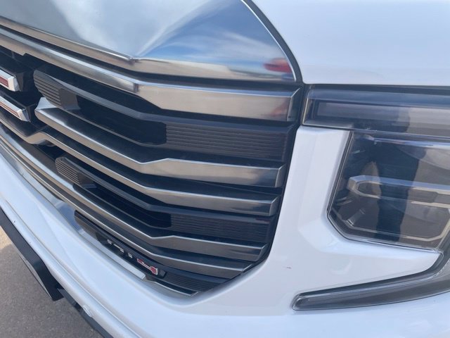 Used 2024 GMC Sierra 1500 AT4 w/ Technology Package AWD/4WD image 18