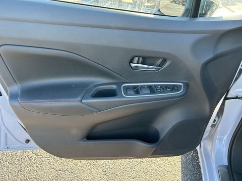 New 2025 Nissan Versa SR w/ Trunk Package image 11