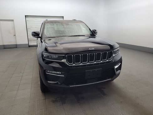 Used 2023 Jeep Grand Cherokee Limited w/ Luxury Tech Group II image 14