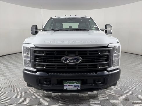 Used 2023 Ford F350 XL image 2