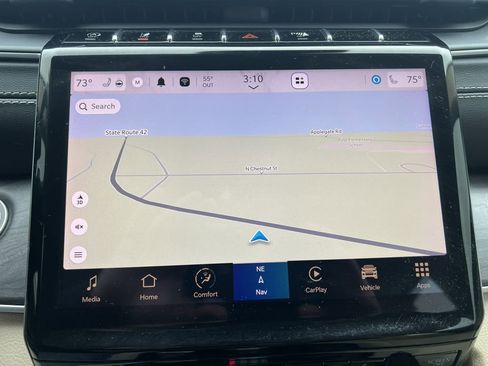 Used 2022 Jeep Grand Cherokee L Limited image 6