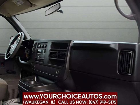 Used 2014 GMC Savana 3500 image 16