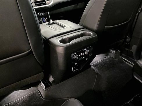 Used 2022 Chevrolet Tahoe LS RWD image 25