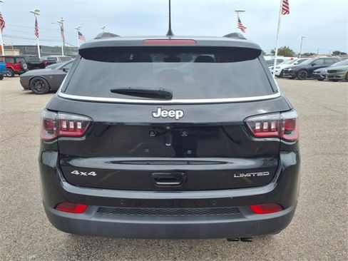 Used 2019 Jeep Compass Limited w/ Safety & Security Group image 6