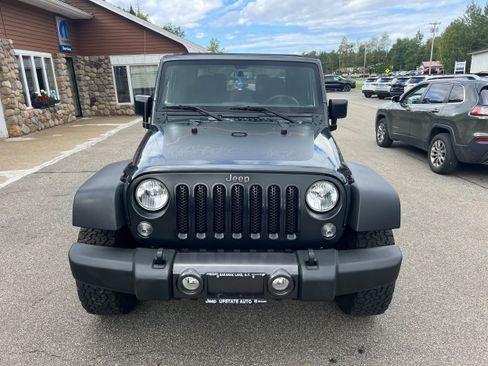 Used 2017 Jeep Wrangler Sport AWD/4WD image 2