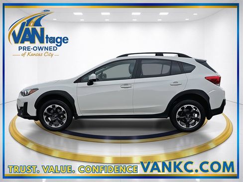 Certified 2021 Subaru Crosstrek 2.0i Premium w/ Moonroof Package image 10