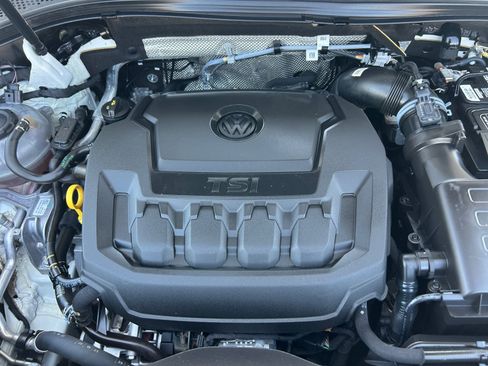 Certified 2024 Volkswagen Tiguan SE R-Line FWD image 21