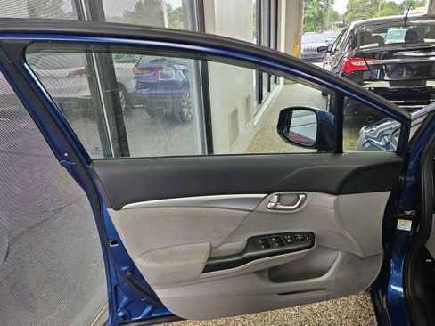 Used 2013 Honda Civic EX image 16