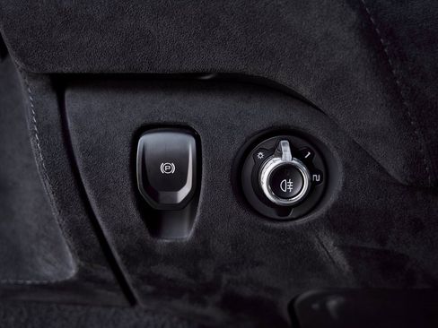 Used 2020 McLaren 720S image 45