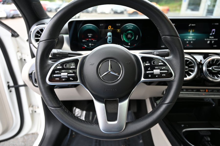 Used 2022 Mercedes-Benz A 220 image 21