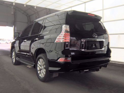 Used 2015 Lexus GX 460 w/ Premium Package AWD/4WD image 6