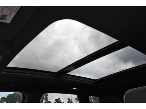Used 2022 Chevrolet Blazer Premier w/ Enhanced Convenience Package FWD image 28