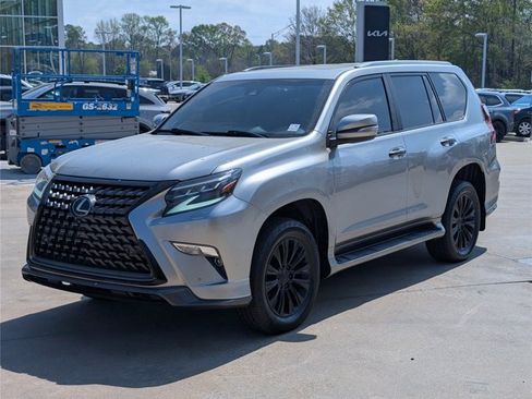 Used 2022 Lexus GX 460 Luxury w/ Sport Design Package AWD/4WD image 2
