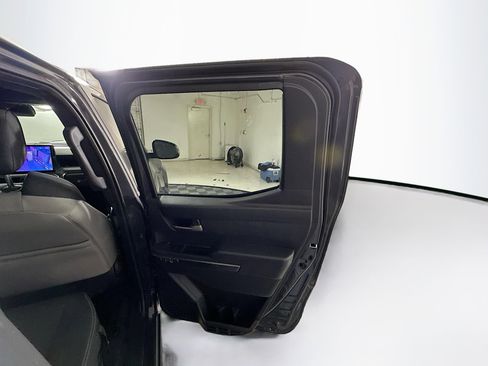 Used 2025 Toyota Tacoma TRD Sport image 29