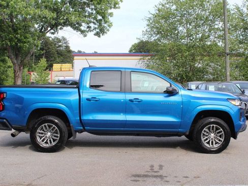 Used 2024 Chevrolet Colorado LT w/ LT Convenience Package II RWD image 5