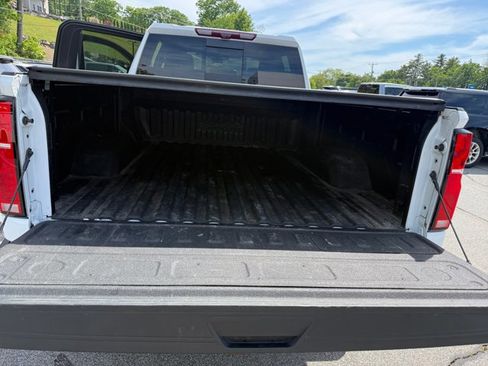Used 2024 Chevrolet Silverado 2500 High Country w/ High Country Premium Package AWD/4WD image 24
