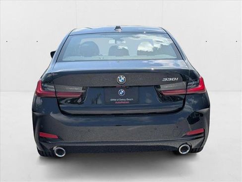 Certified 2025 BMW 330i Sedan w/ Convenience Package image 7