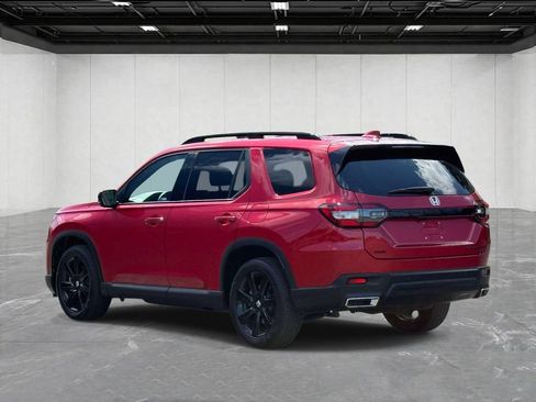 Used 2025 Honda Pilot Black Edition image 7
