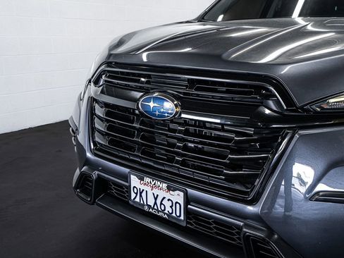 Used 2024 Subaru Ascent Onyx Edition image 10