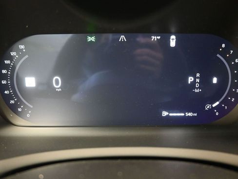 New 2026 Volvo XC90 B6 Plus w/ Protection Package Premier image 33