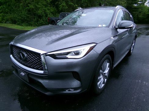 Used 2019 INFINITI QX50 Essential w/ Premium Heat Package AWD/4WD image 4