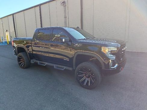 Used 2019 GMC Sierra 1500 AT4 w/ AT4 Premium Package image 1
