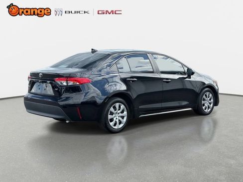 Used 2024 Toyota Corolla LE FWD image 3