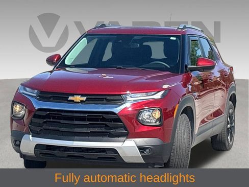 Used 2023 Chevrolet TrailBlazer LT FWD image 3
