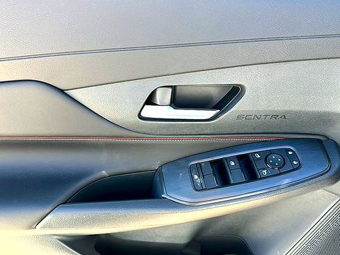 New 2026 Nissan Sentra SR w/ Floor Mat Package image 13