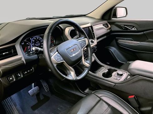 Used 2023 GMC Acadia Denali w/ Denali Technology Package AWD/4WD image 12