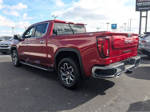 New 2026 GMC Sierra 1500 SLT image 6