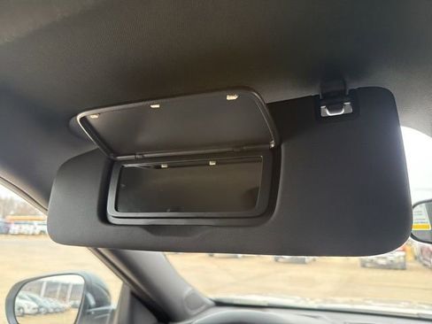 New 2026 Chevrolet Trax RS w/ Sunroof Package image 32