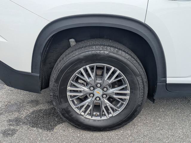 Certified 2026 Chevrolet Traverse LT w/ Driver Confidence Package FWD image 11