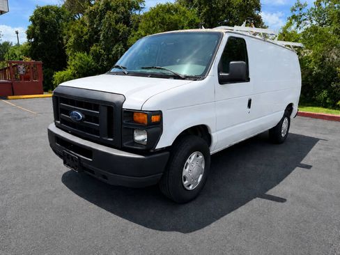 Used 2008 Ford E-250 and Econoline 250 RWD image 1