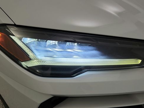 Used 2023 Lamborghini Urus S AWD/4WD image 37