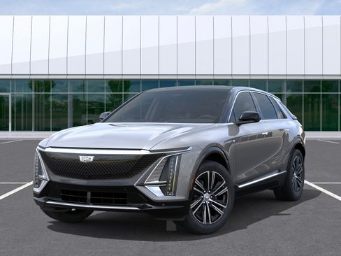 New 2027 Cadillac Lyriq Luxury RWD image 6