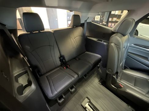 Used 2021 Buick Enclave Avenir w/ Avenir Technology Package image 22