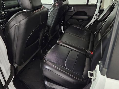 Used 2023 Jeep Wrangler Unlimited Sahara AWD/4WD image 26