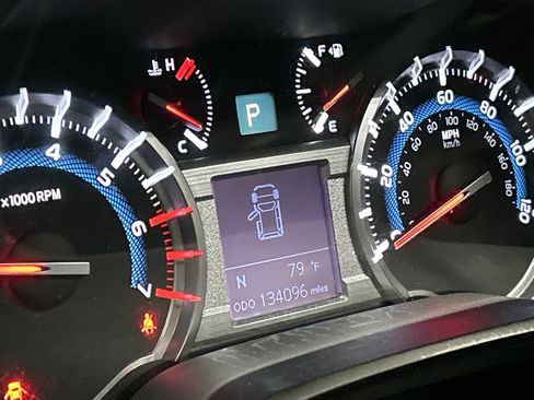 Used 2019 Toyota 4Runner Limited AWD/4WD image 7