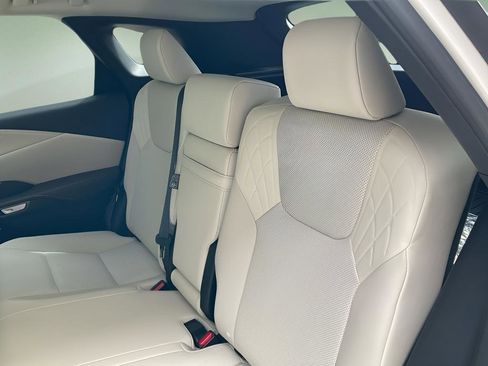 Used 2024 Lexus RX 350 Premium w/ Convenience Package AWD/4WD image 11