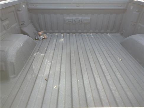 Used 2021 GMC Sierra 1500 SLE w/ Preferred Package image 22