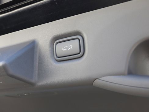 New 2026 Hyundai Ioniq 5 SEL image 8