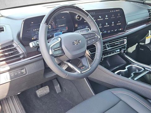 New 2026 Chevrolet Traverse Z71 w/ Enhanced Driving Package image 3