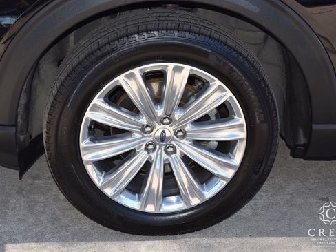 Used 2022 Ford Explorer Limited w/ Limited Technology Package image 42