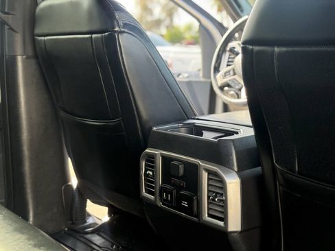 Used 2017 Ford F150 Platinum w/ Equipment Group 701A Luxury AWD/4WD image 22