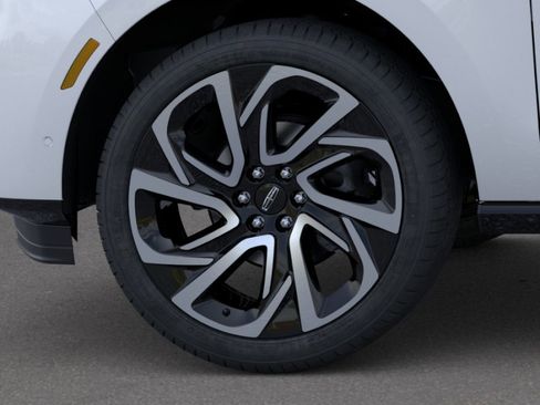 New 2026 Lincoln Navigator L Reserve AWD/4WD image 19