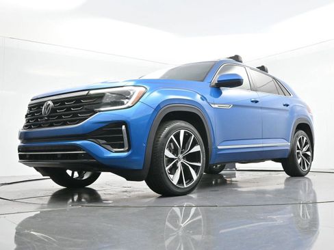 Used 2024 Volkswagen Atlas Cross Sport SEL Premium R-Line AWD/4WD image 45